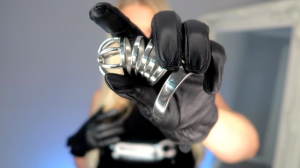 Lexi Luxe - Chastity Leather Glove ASPHyxiatrix