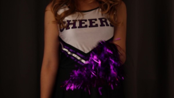 Cheerleader Nina
