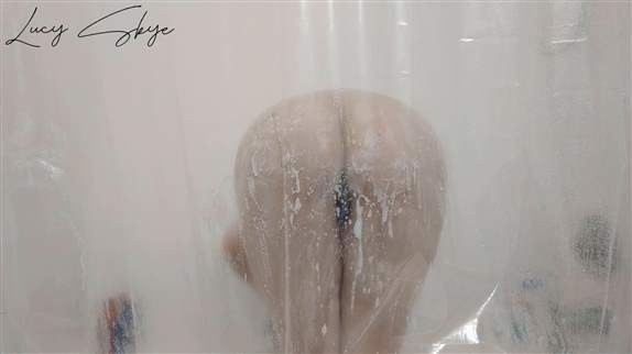 Lucy Skye - Wet Ass Worship