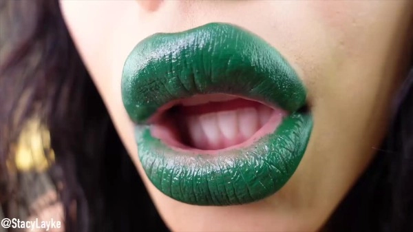 Stacy Layke - GREEN LIPS