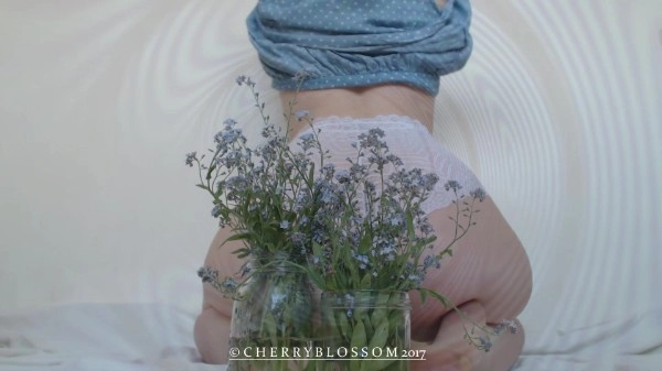 MisstressLiliya - Secret Garden Tease N Denial H Y P N O