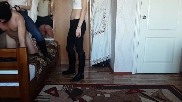 romeo342 - Riding on a bed