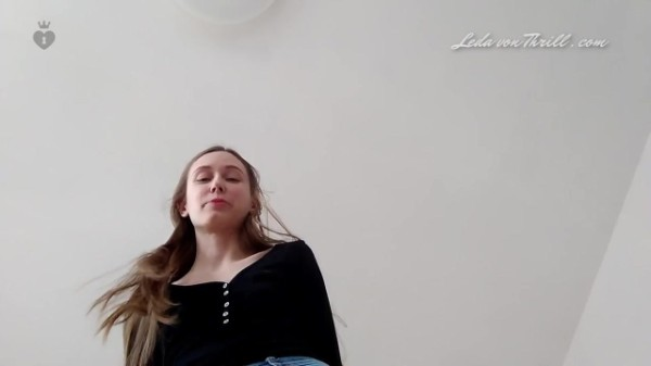 Leda von Thrill Pack - Loser stomping