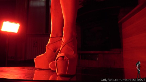 Mistress Elle - Make Her Slave Suffer And Kick Until The End Edit 2