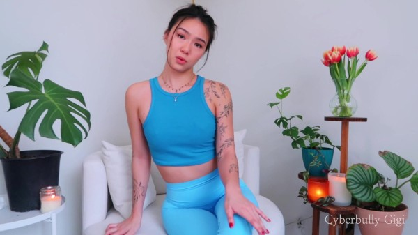 Cyberbully Gigi - Humiliation Pump