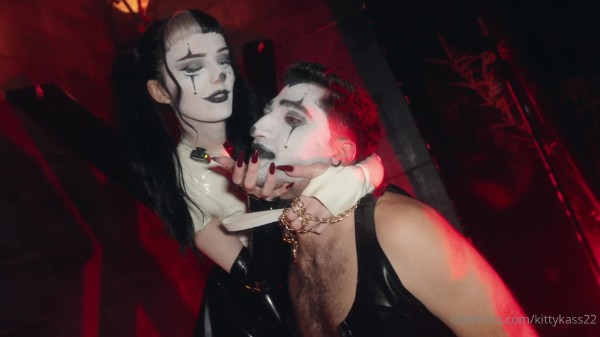 Mistress Kassy - Some Fun With My Pet