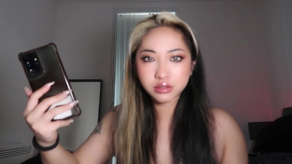 ClaudiaHon - Turning gym creep into human ATM