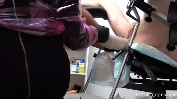 Fisting Queen - Gyno Chair Double Anal Femdom Fisting Extreme ft Fistingqueen Gy