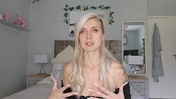 Lexi Snow - I Want A Tiny Pet Not A Lodger