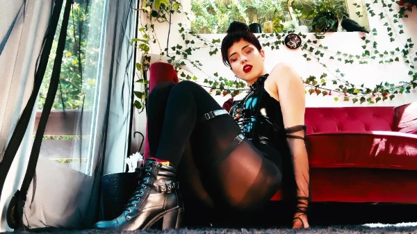 EnchantrixV - Tangled in Enchantress' Web