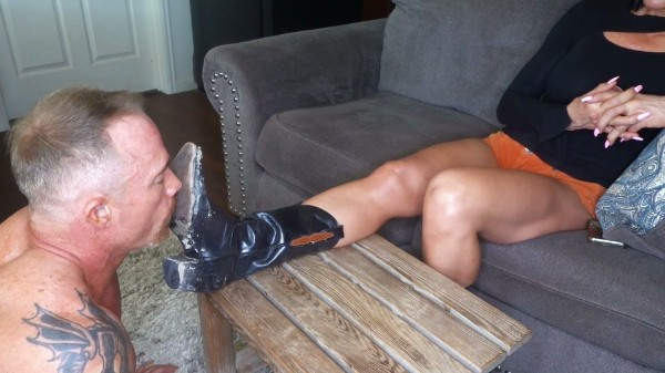 World Goddess - GODDESS ZEPHY - My bf said you have to clean my cowgirl boots - CUSTOM CLIP