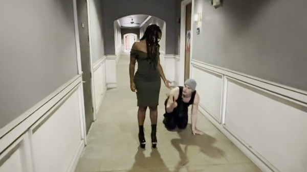 Tierra Doll - Queen Veiny Feet - Walking My Good Boy