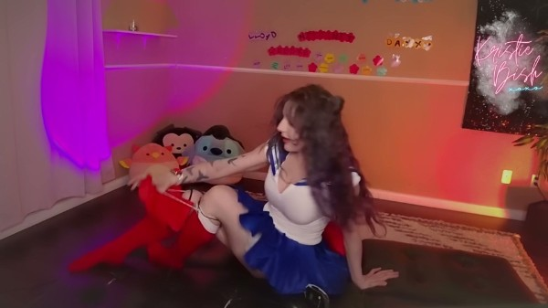Kristie Bish - Sailor Moon Fingers Herself