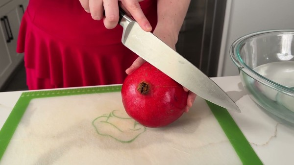 Delilah Cass - Delilah s Juicy Pomegranates - How To Deseed