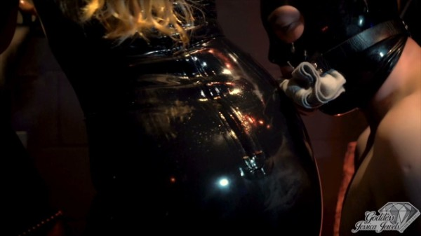 Goddess Jessica Jewels - Shine My Latex