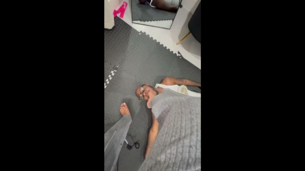 Youpayscarla - Mistress Scarla Rose - Feet For Breakfast